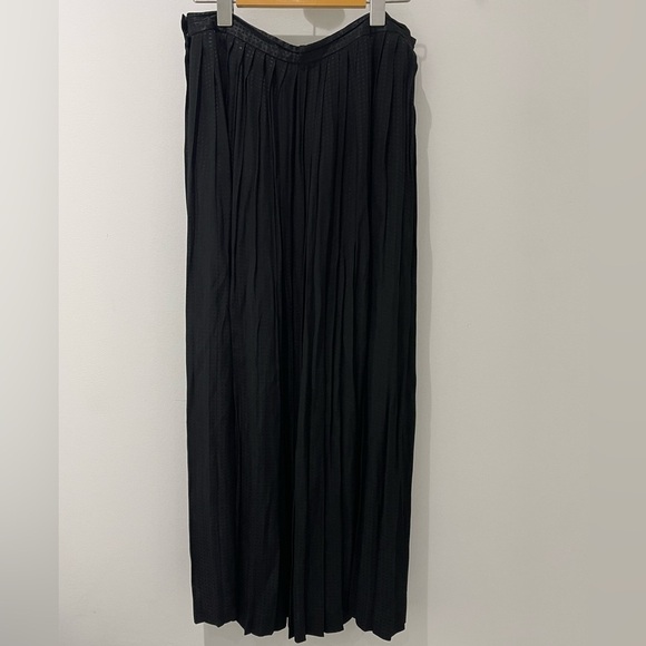Holt renfrew Dresses & Skirts - Vintage Holt  Renfew long pleated skirt gothic style size 12 Gorgeous